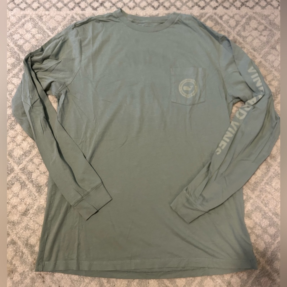 Vineyard Vines green long sleeve